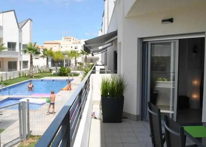 Apto Bajo La Veleta Lägenhet