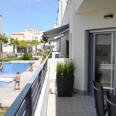 Apto Bajo La Veleta Apartamento